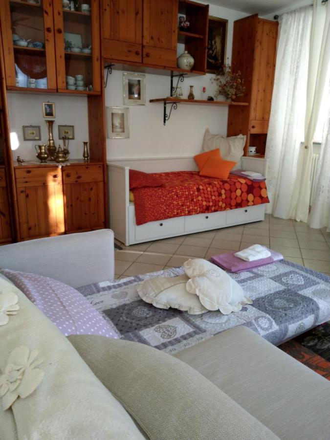 Villino Brunetto Azienda Agrituristica คาโมยลี ภายนอก รูปภาพ